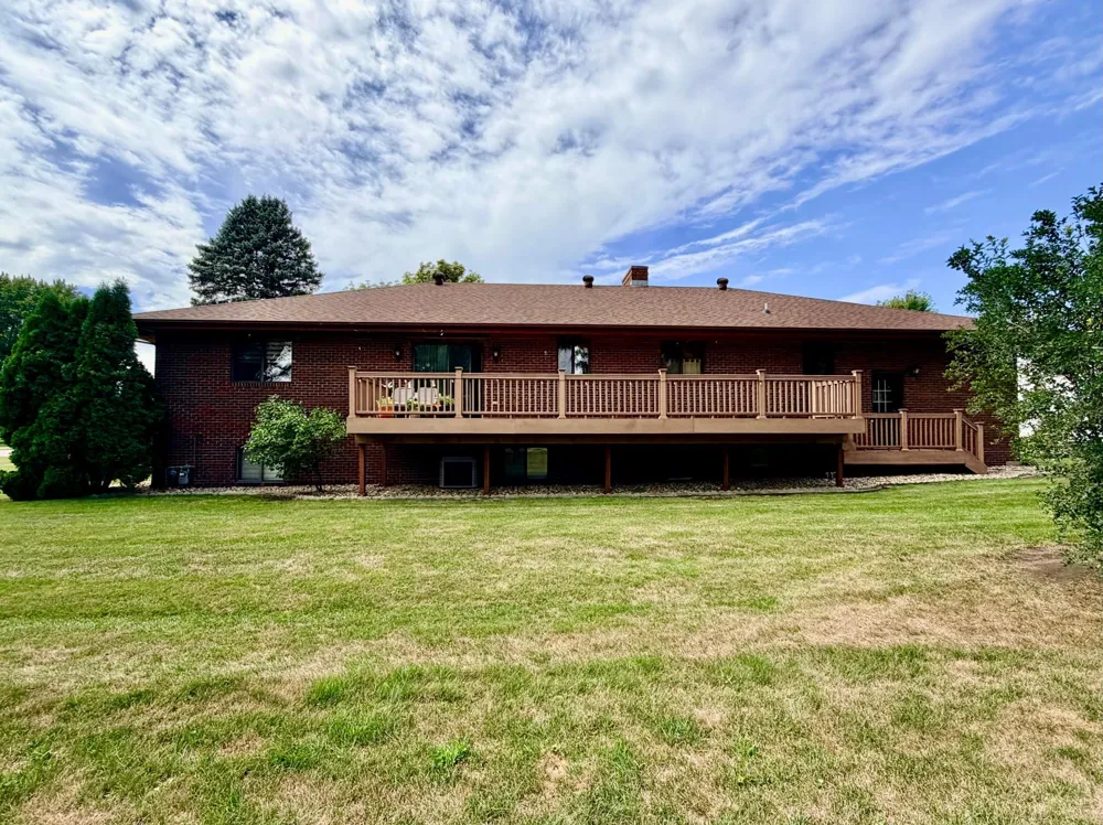 1604 Birchwood Place Worthington, MN 56187