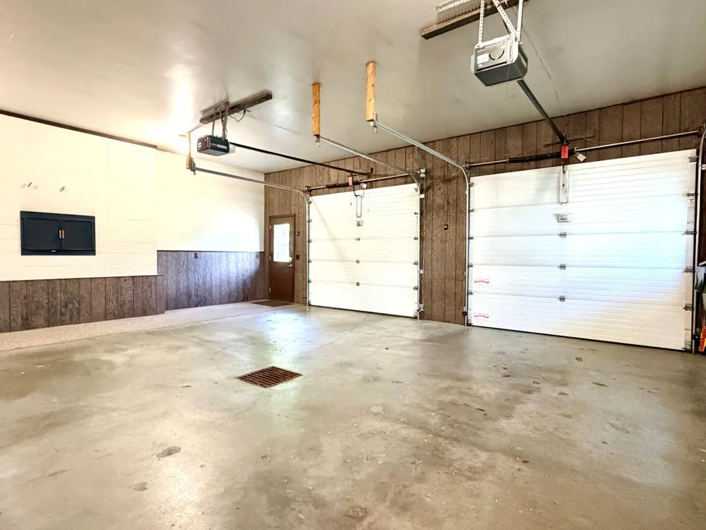 1604 Birchwood Place Worthington, MN 56187