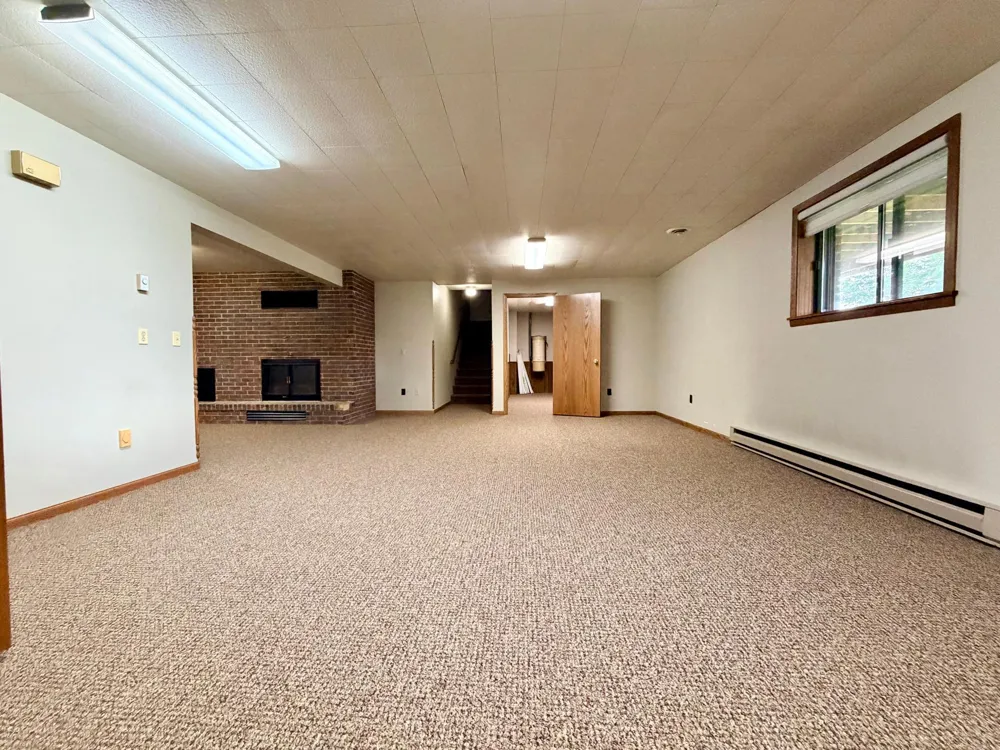 1604 Birchwood Place Worthington, MN 56187
