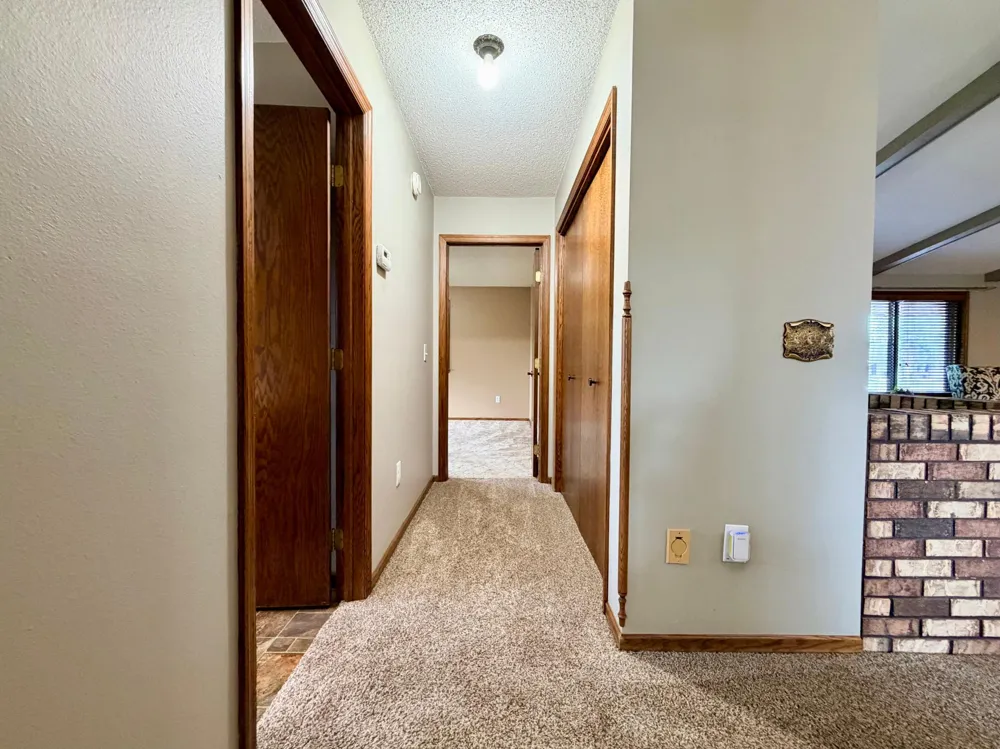 1604 Birchwood Place Worthington, MN 56187