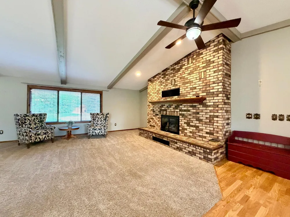 1604 Birchwood Place Worthington, MN 56187