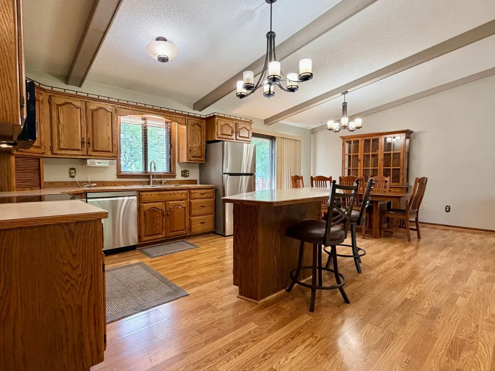 1604 Birchwood Place Worthington, MN 56187
