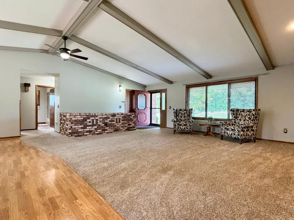 1604 Birchwood Place Worthington, MN 56187