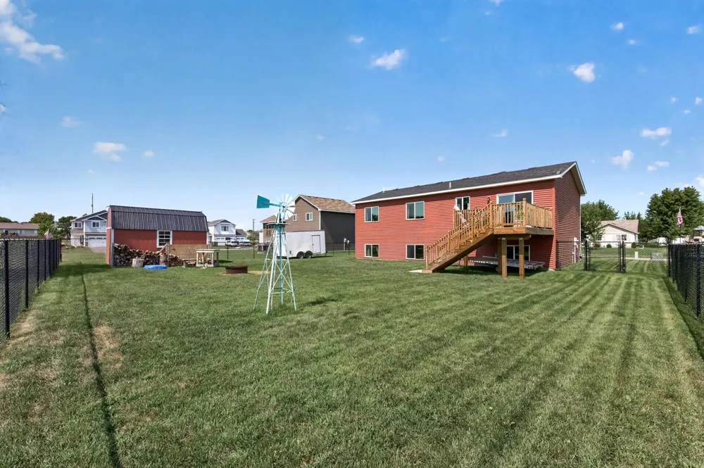 707 Greenwood Street SW Isanti, MN 55040