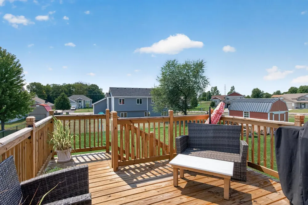 707 Greenwood Street SW Isanti, MN 55040