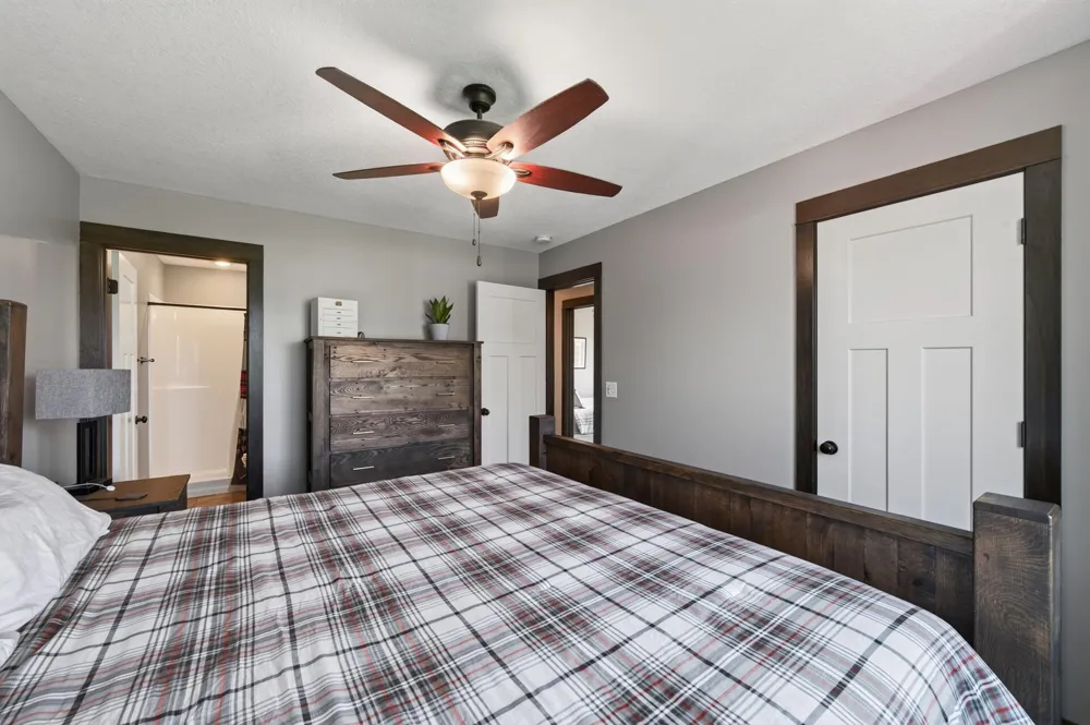 707 Greenwood Street SW Isanti, MN 55040