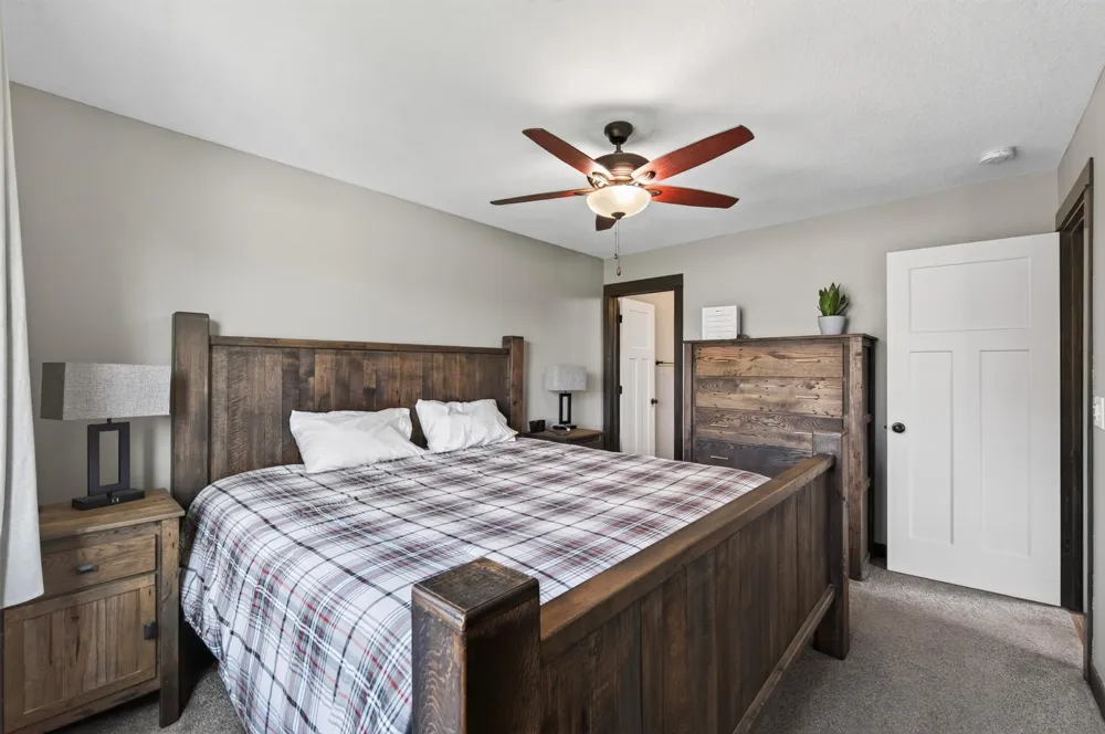 707 Greenwood Street SW Isanti, MN 55040