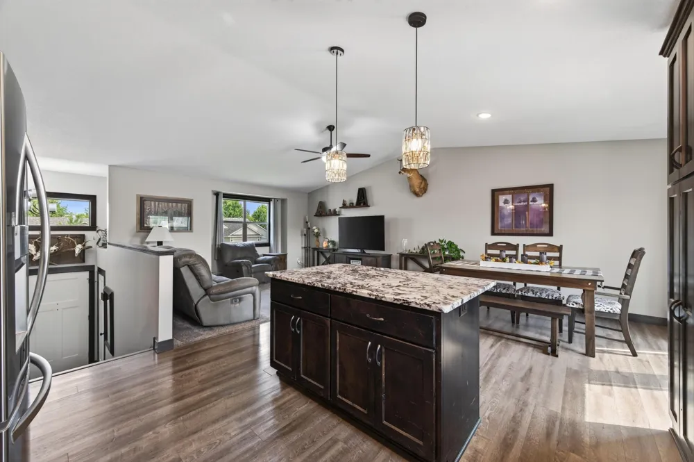 707 Greenwood Street SW Isanti, MN 55040
