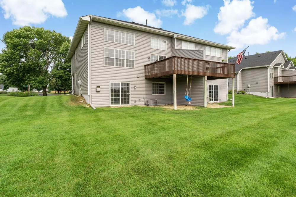 813 Alysheba Road Shakopee, MN 55379