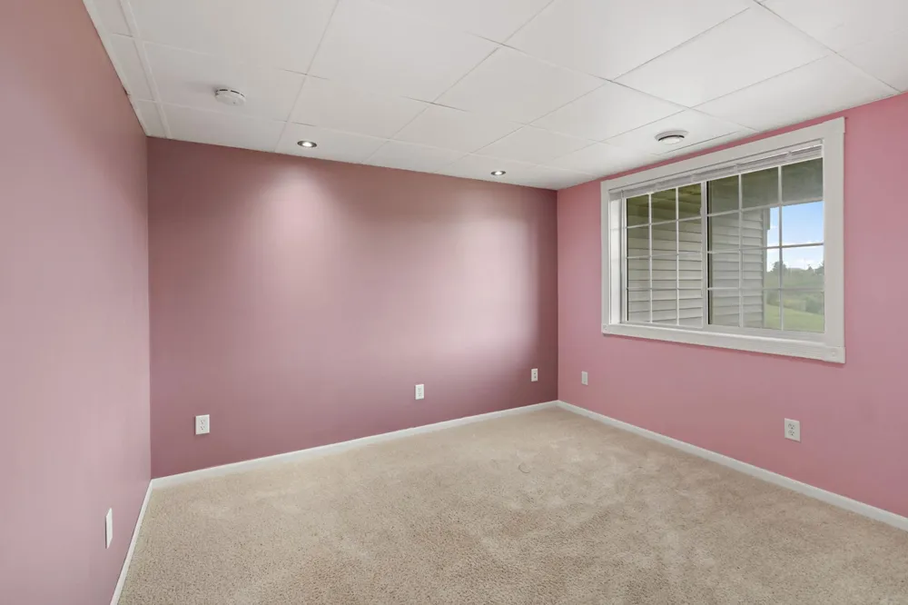 813 Alysheba Road Shakopee, MN 55379