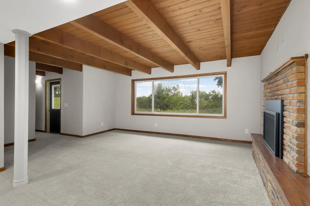 16379 County Road 14 Elk River, MN 55330