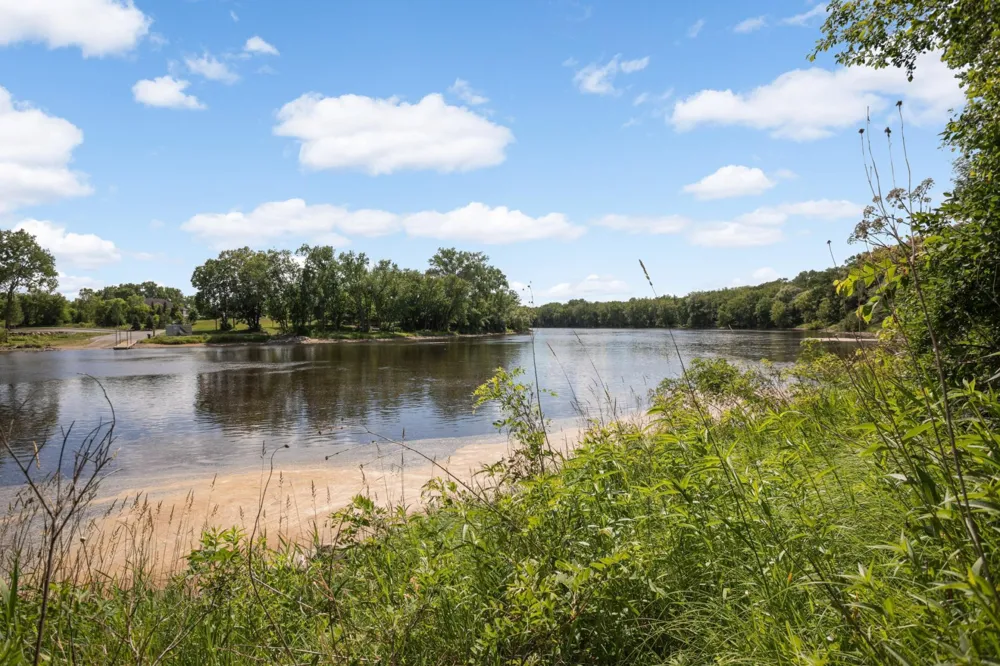 16379 County Road 14 Elk River, MN 55330