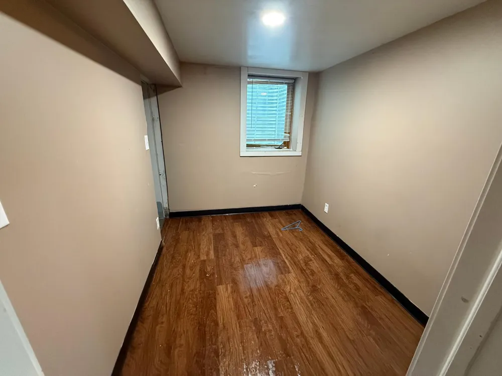 1210 Knox Avenue Minneapolis, MN 55411