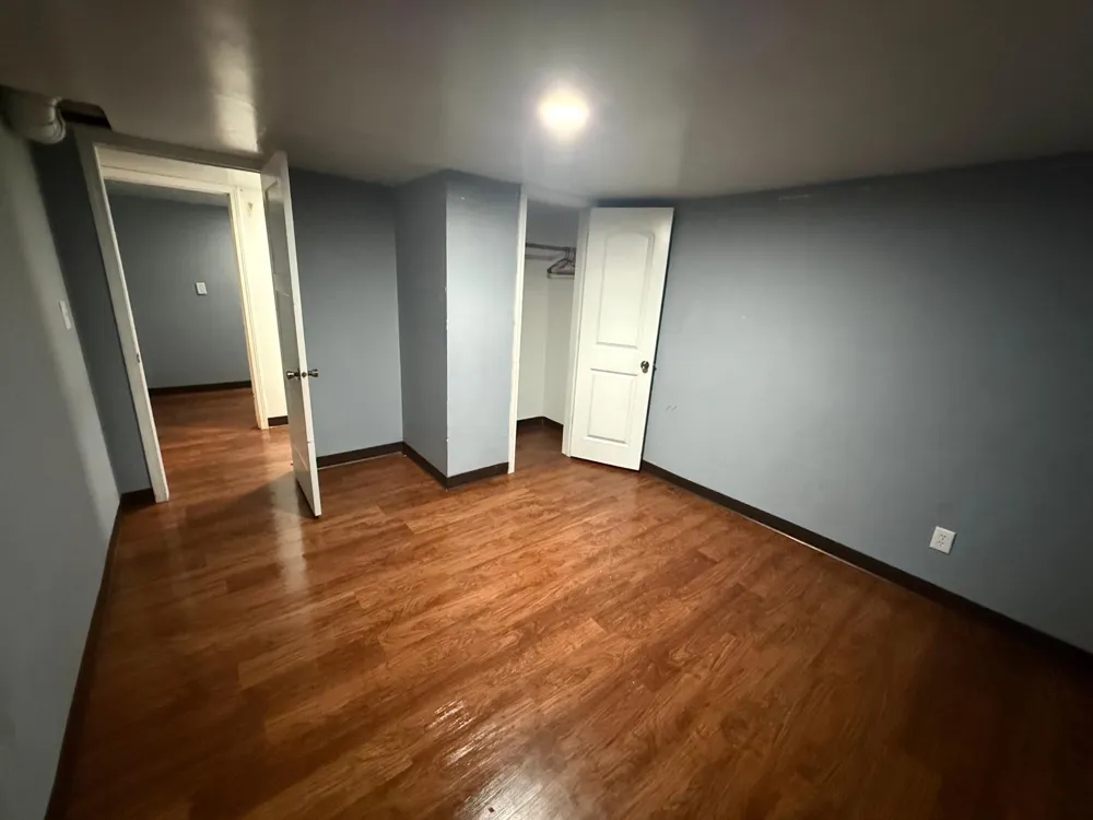 1210 Knox Avenue Minneapolis, MN 55411