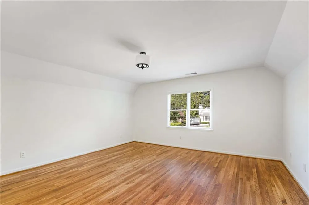 5135 Falcon Chase Lane NE Sandy Springs, GA 30342