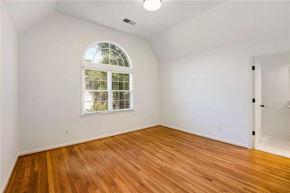5135 Falcon Chase Lane NE Sandy Springs, GA 30342