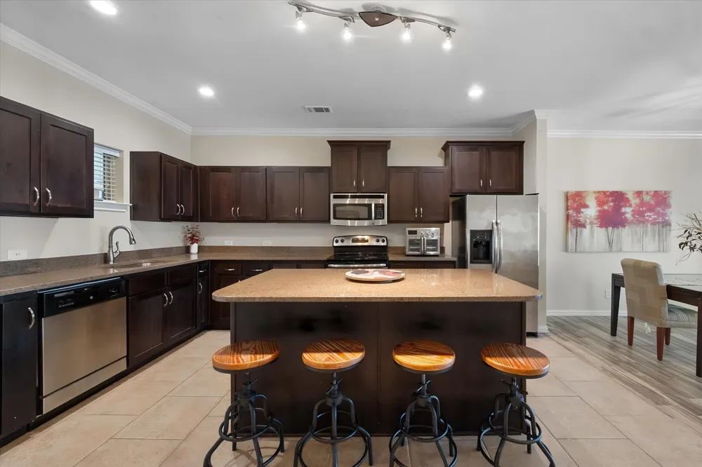 9900 Northshore Boulevard #3304 Corsicana, TX 75109