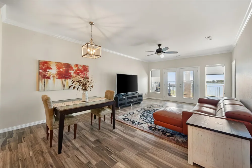 9900 Northshore Boulevard #3304 Corsicana, TX 75109