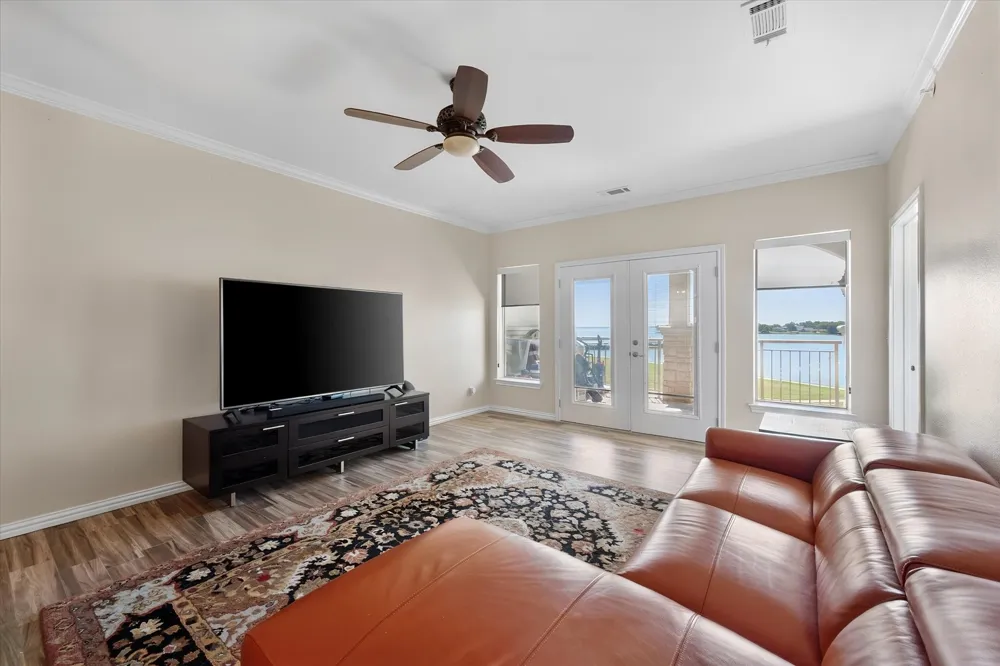9900 Northshore Boulevard #3304 Corsicana, TX 75109