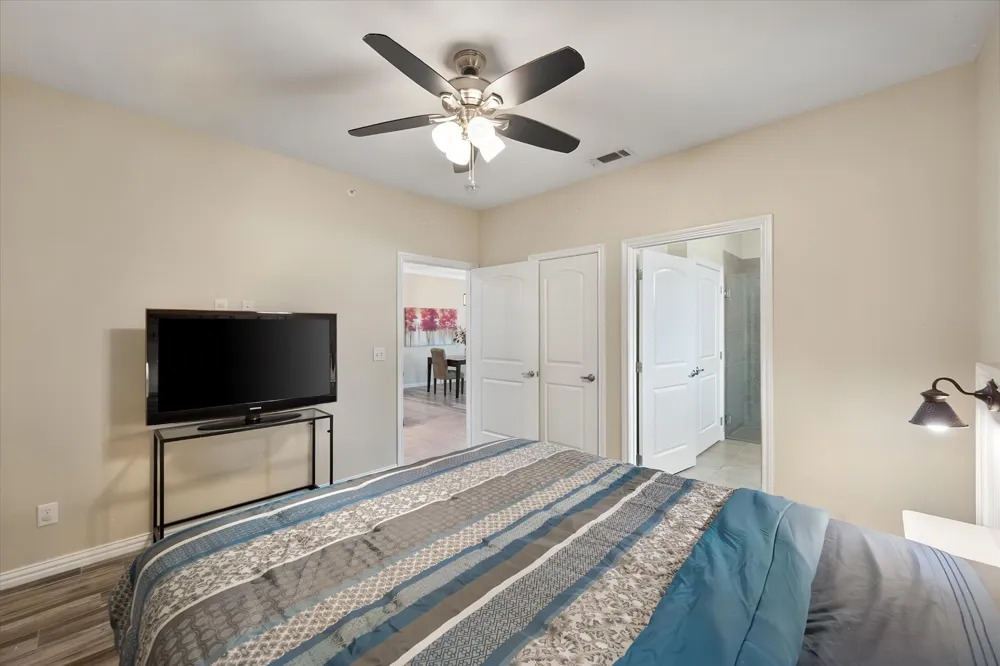 9900 Northshore Boulevard #3304 Corsicana, TX 75109