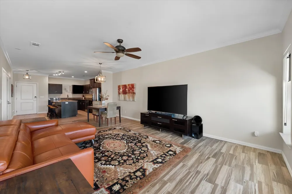9900 Northshore Boulevard #3304 Corsicana, TX 75109