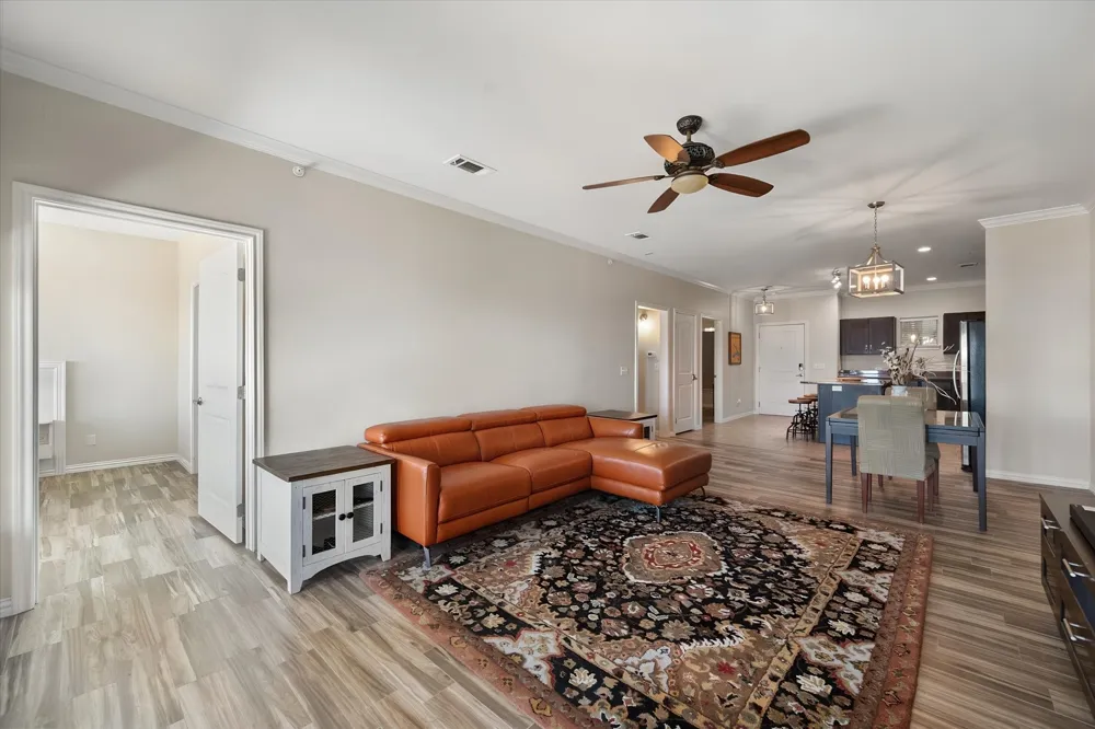 9900 Northshore Boulevard #3304 Corsicana, TX 75109