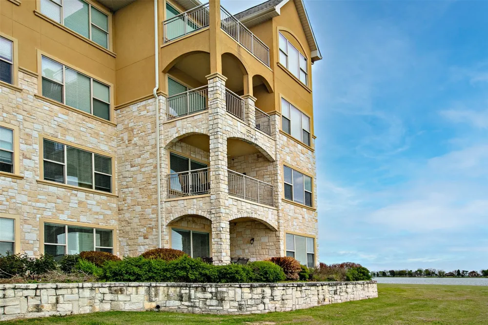 9900 Northshore Boulevard #3304 Corsicana, TX 75109