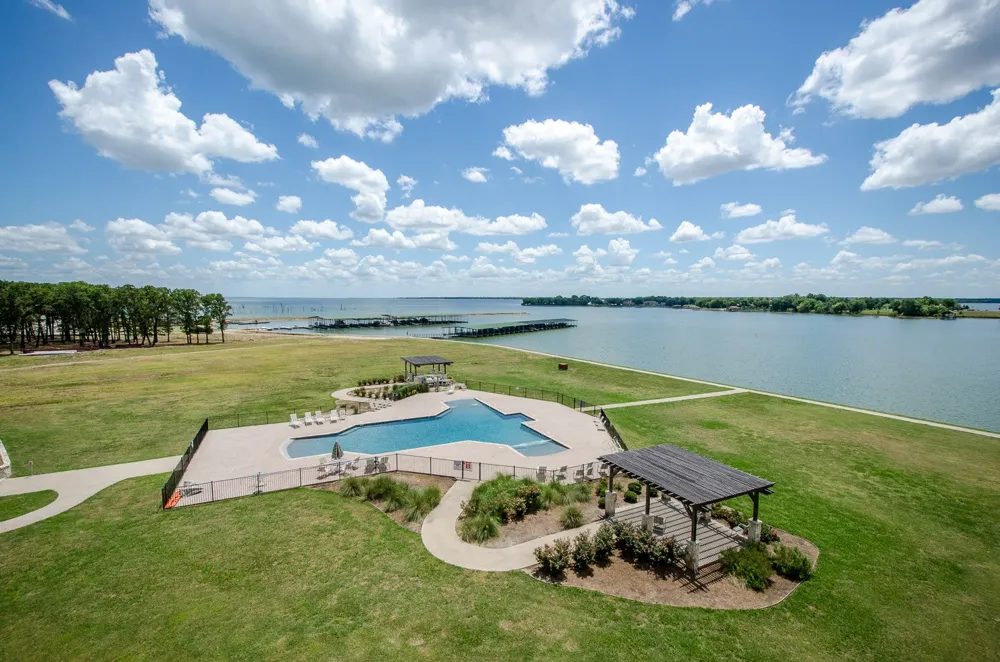 9900 Northshore Boulevard #3304 Corsicana, TX 75109