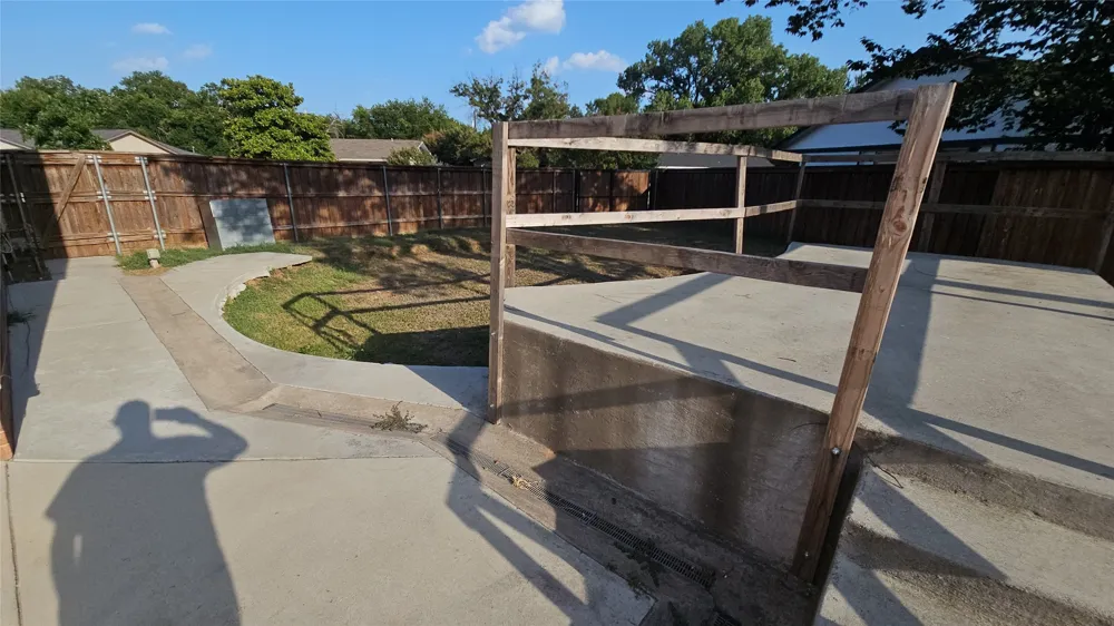 833 James Street Azle, TX 76020