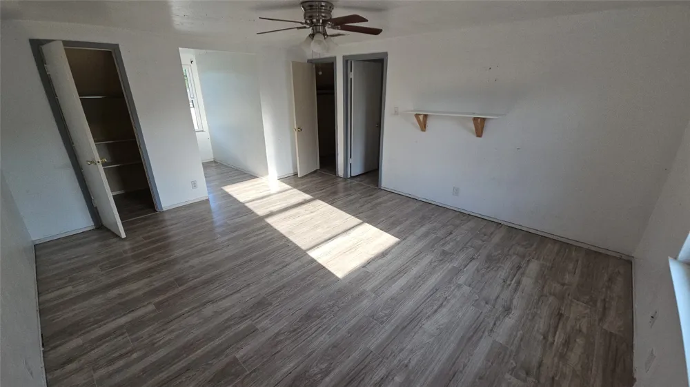 833 James Street Azle, TX 76020