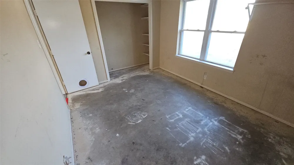 833 James Street Azle, TX 76020
