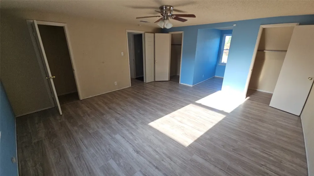 833 James Street Azle, TX 76020