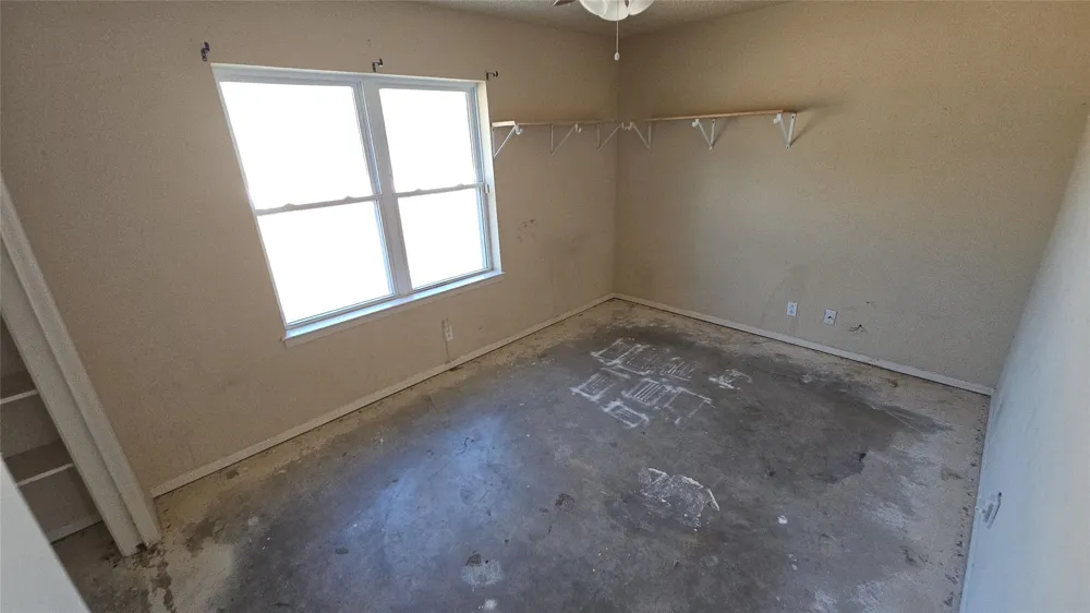 833 James Street Azle, TX 76020