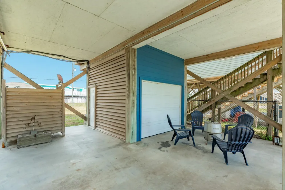 1106 Treaty Drive Surfside Beach, TX 77541