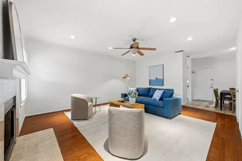 9850 Pagewood Lane #1009