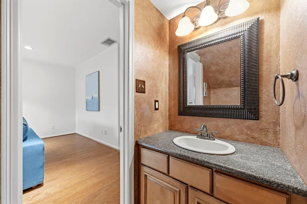 9850 Pagewood Lane #1009 Houston, TX 77042