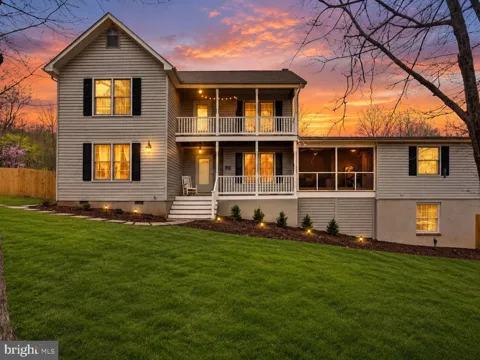 3608 RED OAK LANE