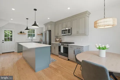 800 PLEASANT HILL ROAD