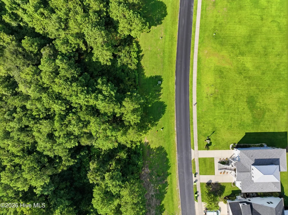 324 Spicer Lake Drive Holly Ridge, NC 28445