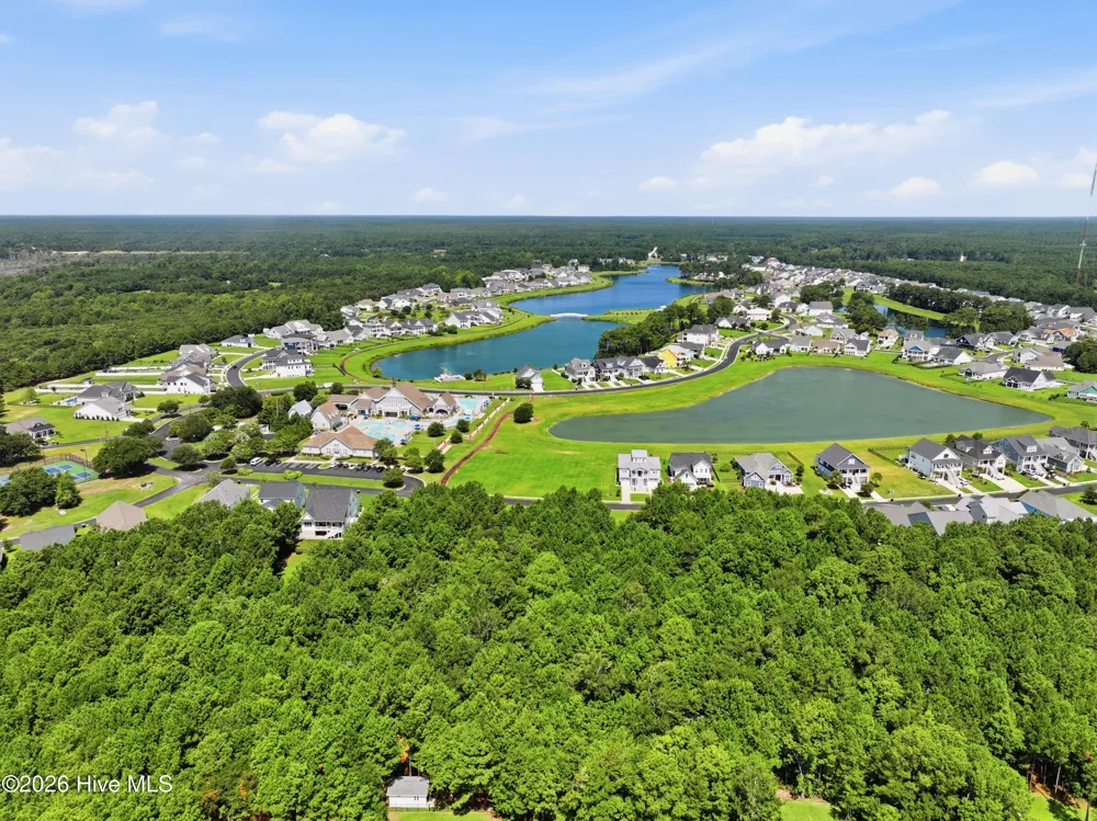 324 Spicer Lake Drive Holly Ridge, NC 28445