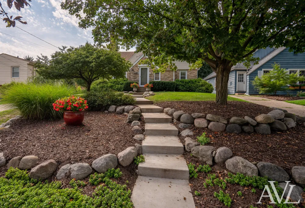 315 Bristol Avenue NW Grand Rapids, MI 49504