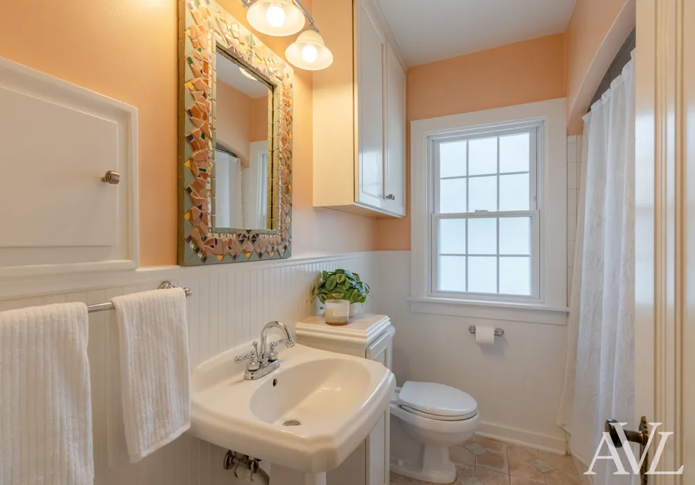 315 Bristol Avenue NW Grand Rapids, MI 49504