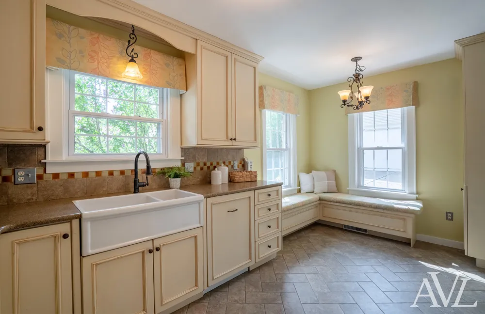 315 Bristol Avenue NW Grand Rapids, MI 49504