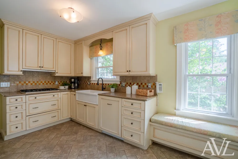 315 Bristol Avenue NW Grand Rapids, MI 49504