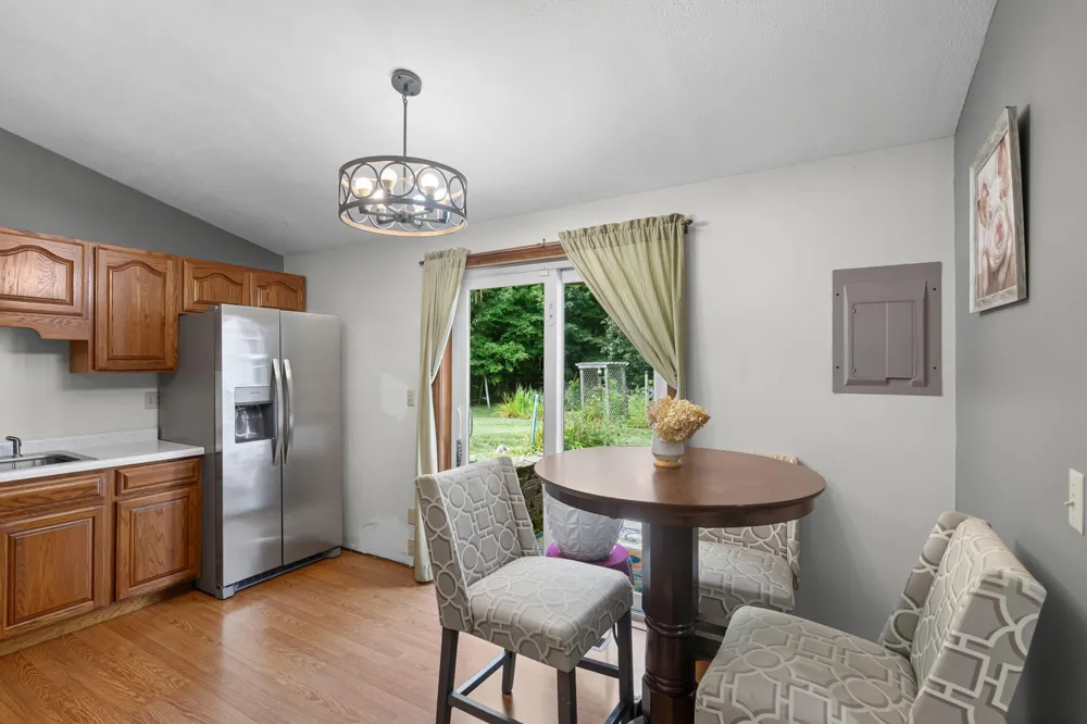 18145 148th Avenue Spring Lake, MI 49456