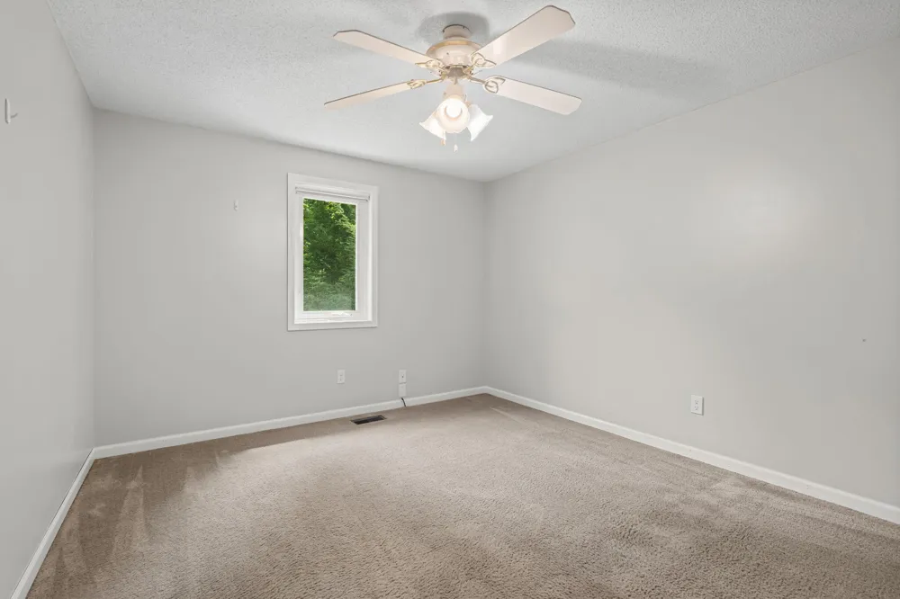 18145 148th Avenue Spring Lake, MI 49456