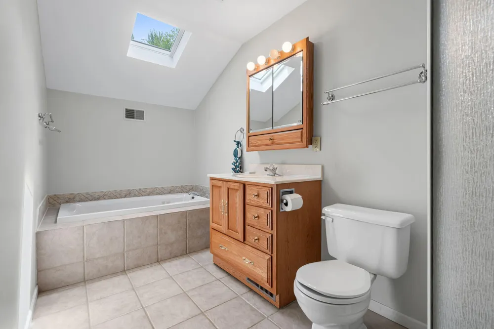 18145 148th Avenue Spring Lake, MI 49456