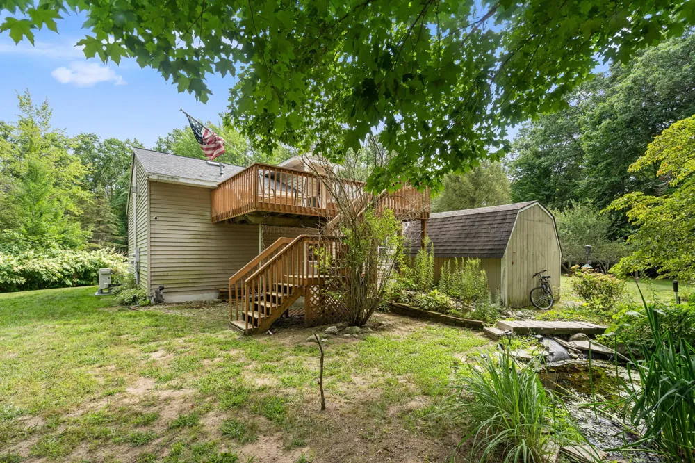 18145 148th Avenue Spring Lake, MI 49456