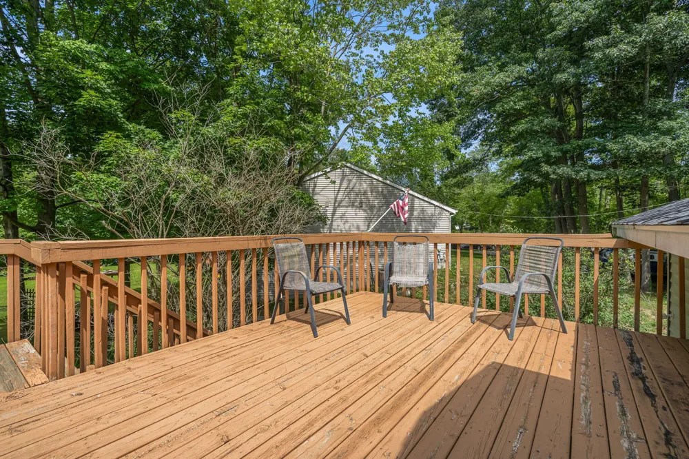 18145 148th Avenue Spring Lake, MI 49456