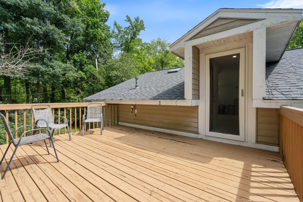 18145 148th Avenue Spring Lake, MI 49456